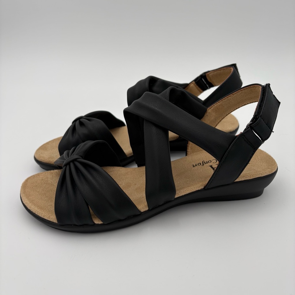 VJH Comfort Black Elastic Strap Sandals size 6 | New With Box